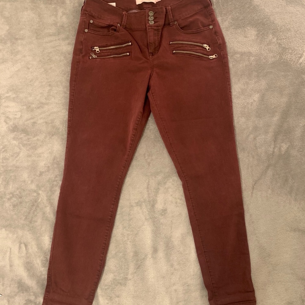 TORRID MAROON JEGGINGS